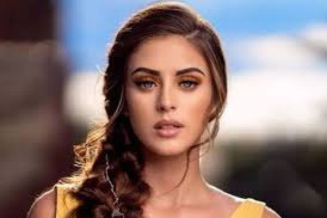 Camilla Araujo biography